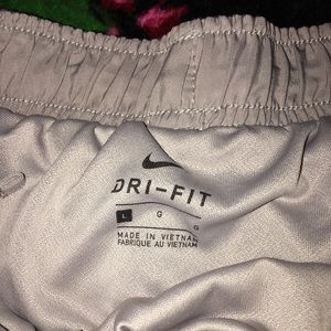 Nike Shorts - Nike Dri-fit Shorts - L Nike Shorts - Nike Dri-fit Shorts - L
